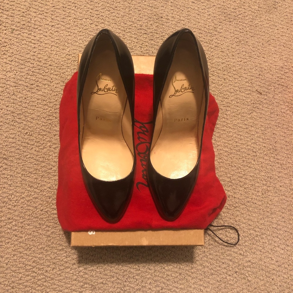 Christian Louboutin Décollete Patent Black 38